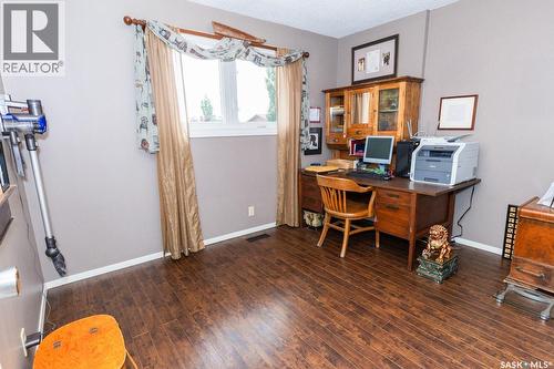 729 Saskatchewan Avenue, Kerrobert, SK - Indoor Photo Showing Office