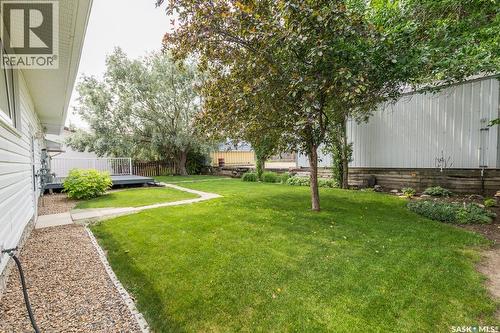 729 Saskatchewan Avenue, Kerrobert, SK - Outdoor