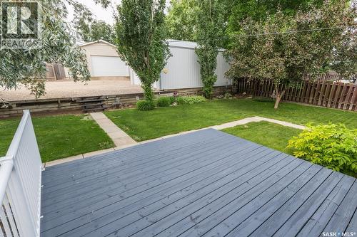 729 Saskatchewan Avenue, Kerrobert, SK - Outdoor With Deck Patio Veranda