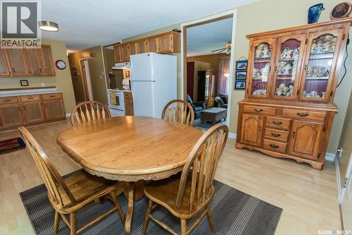 729 Saskatchewan Avenue, Kerrobert, SK - Indoor Photo Showing Dining Room