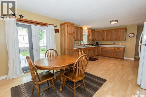 729 Saskatchewan Avenue, Kerrobert, SK - Indoor Photo Showing Dining Room