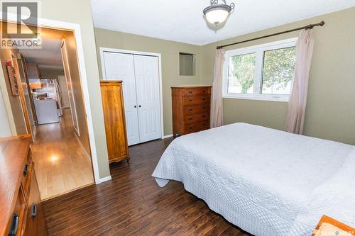 729 Saskatchewan Avenue, Kerrobert, SK - Indoor Photo Showing Bedroom