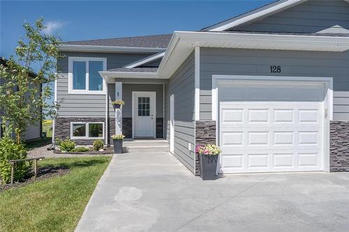 128 Parkside Crescent, Mitchell, MB 