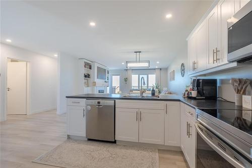 128 Parkside Crescent, Mitchell, MB 