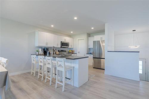 128 Parkside Crescent, Mitchell, MB 