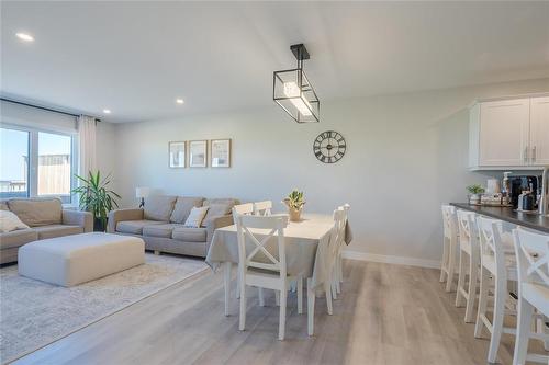 128 Parkside Crescent, Mitchell, MB 