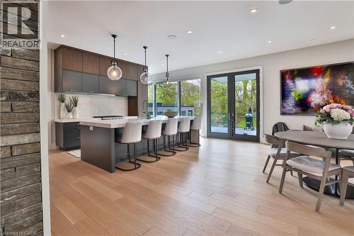 1102 Crestview Street, Oakville, ON 