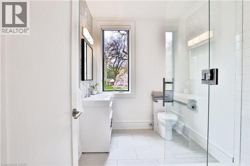 1102 Crestview Street, Oakville, ON 