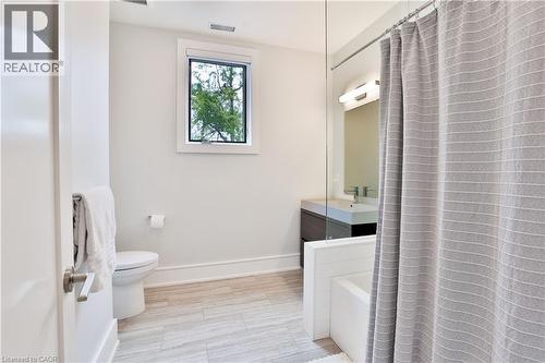 1102 Crestview Street, Oakville, ON 