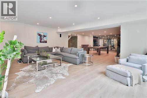 1102 Crestview Street, Oakville, ON 