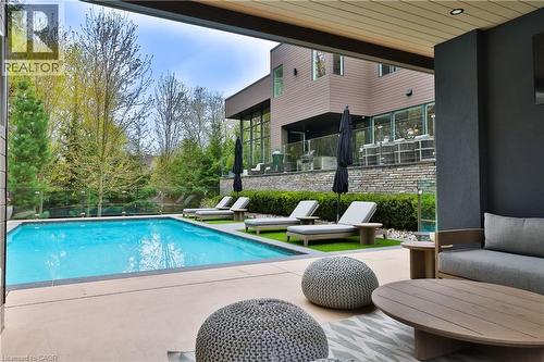 1102 Crestview Street, Oakville, ON 