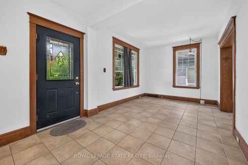 169 Emerald Street S, Hamilton, ON - Indoor Photo Showing Other Room