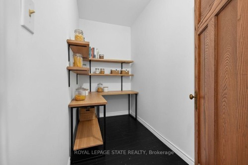 169 Emerald Street S, Hamilton, ON - Indoor