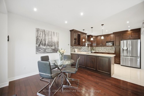 901 Knotty Pine Grove, Mississauga, ON - Indoor
