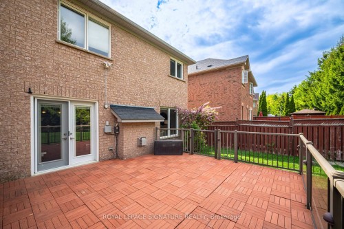 901 Knotty Pine Grove, Mississauga, ON - Outdoor With Deck Patio Veranda With Exterior
