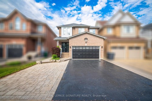 901 Knotty Pine Grove, Mississauga, ON - Outdoor With Facade