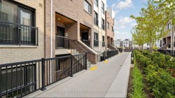 222-349 Wheat Boom Drive Oakville, ON L6H 7X5