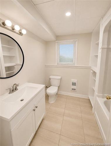 23 Pembroke St, Riverview, NB 