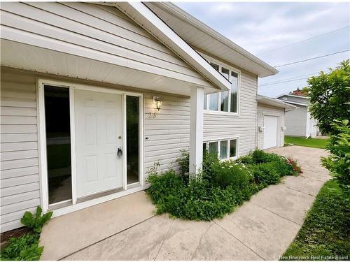 23 Pembroke St, Riverview, NB 