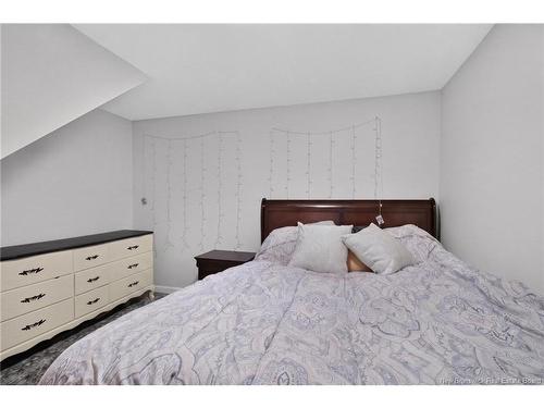 24 Olympic Cres, Moncton, NB 