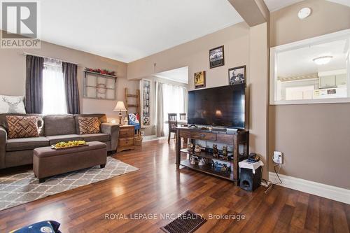 267 Killaly Street E, Port Colborne (Killaly East), ON - Indoor Photo Showing Living Room