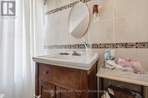 267 Killaly Street E, Port Colborne (Killaly East), ON - Indoor Photo Showing Bathroom