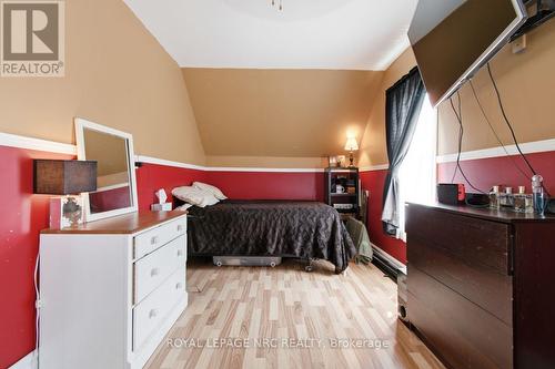 267 Killaly Street E, Port Colborne (Killaly East), ON - Indoor Photo Showing Bedroom