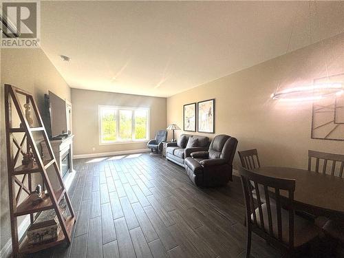 2512 Parkview Drive Unit# E16, Azilda, ON 