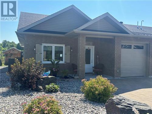 2512 Parkview Drive Unit# E16, Azilda, ON 