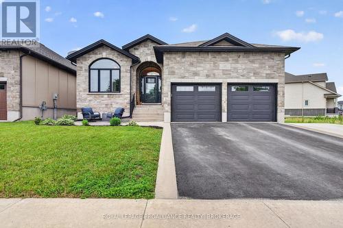 142 GILDERSLEEVE BOULEVARD  Loyalist (Bath), ON K0H 1G0