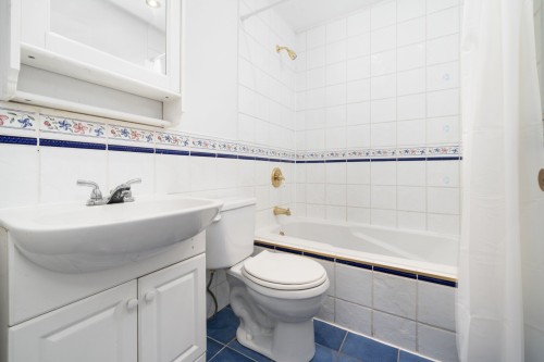 Salle de bains - 100 Rue Devon, Baie-D'Urfé, QC 