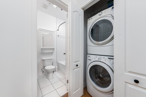 Mud Room - 406-4545 Av. Girouard, Montréal (Côte-Des-Neiges/Notre-Dame-De-Grâce), QC - Indoor Photo Showing Laundry Room