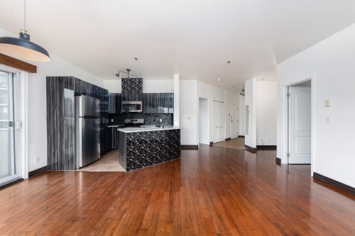 Overall view - 406-4545 Av. Girouard, Montréal (Côte-Des-Neiges/Notre-Dame-De-Grâce), QC - Indoor Photo Showing Kitchen
