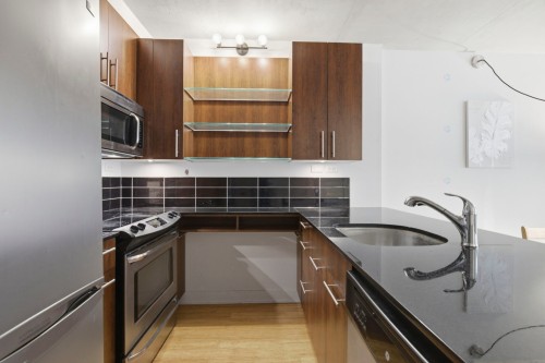 Kitchen - 343-950 Rue Notre-Dame O., Montréal (Le Sud-Ouest), QC - Indoor Photo Showing Kitchen