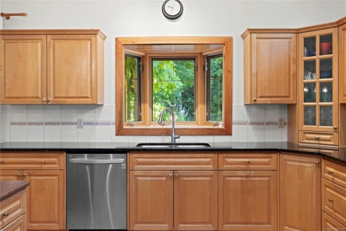 2497 Enefer Rd, Nanaimo, BC 