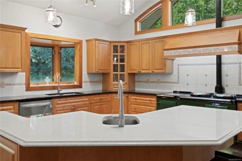 2497 Enefer Rd, Nanaimo, BC 
