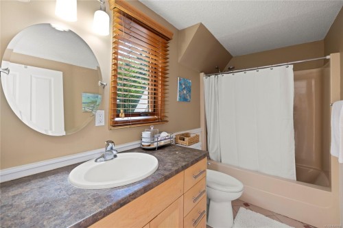 2497 Enefer Rd, Nanaimo, BC 