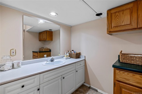 2497 Enefer Rd, Nanaimo, BC 