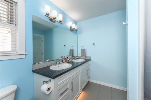 829 Tracker Pl, Comox, BC 