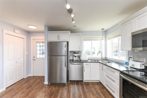 829 Tracker Pl, Comox, BC 