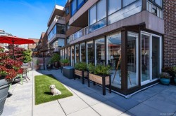 #306-525 Broughton St Victoria, BC V8W 3E2