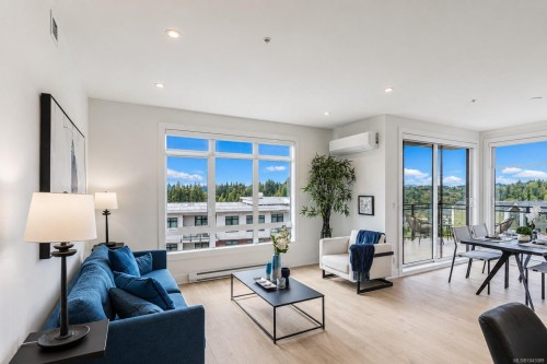 #302-1114 Samar Cres, Langford, BC - Indoor Photo Showing Living Room