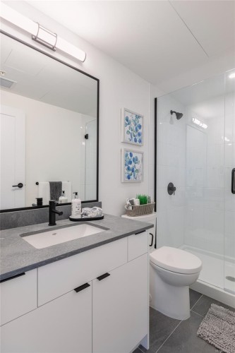 #302-1114 Samar Cres, Langford, BC - Indoor Photo Showing Bathroom