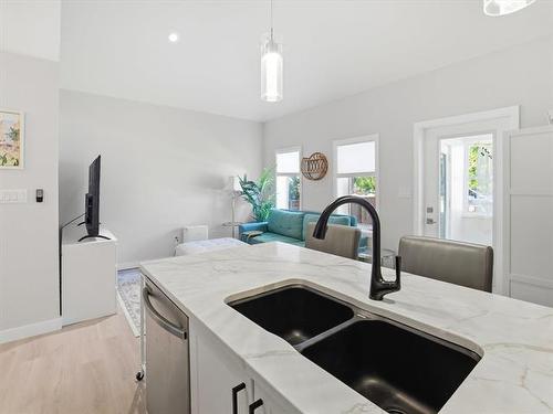 615 Goulding St, Winnipeg, MB 