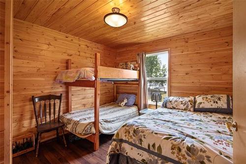 52927 Main St, Manigotagan, MB 