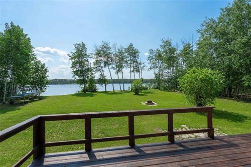 52927 Main St, Manigotagan, MB 