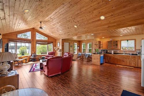 52927 Main St, Manigotagan, MB 