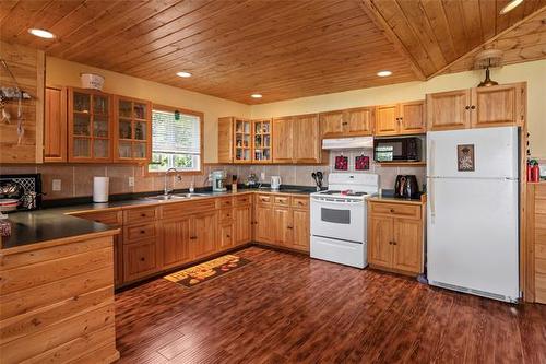 52927 Main St, Manigotagan, MB 