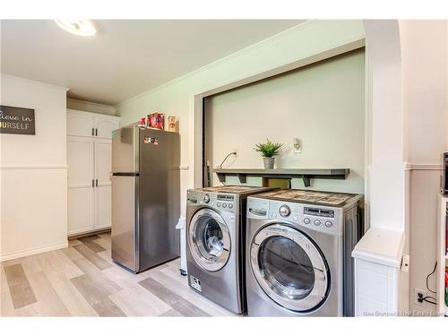 298 Westmorland Rd, Saint John, NB - Indoor Photo Showing Laundry Room