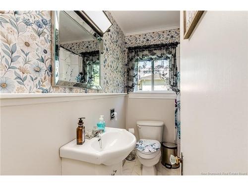 298 Westmorland Rd, Saint John, NB - Indoor Photo Showing Bathroom